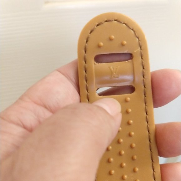 Louis Vuitton Shoulder Strap Pad Monogram - Picture 5 of 5